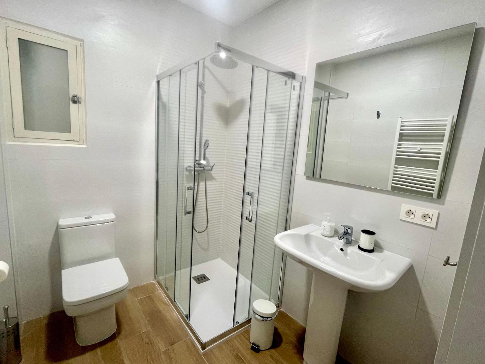 Espacios Blanco Santiago - Con Parking. Appartement Valladolid Buitenkant foto