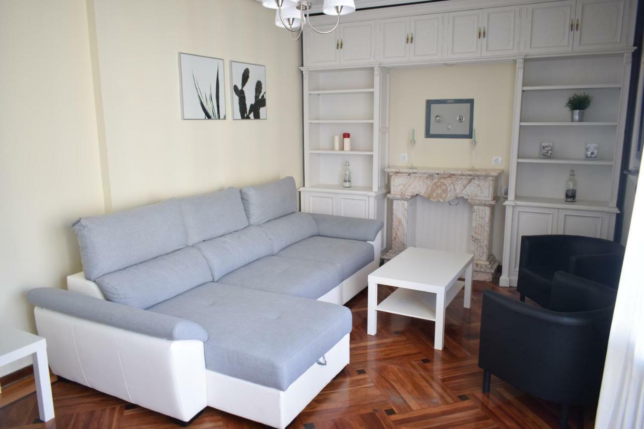 Espacios Blanco Santiago - Con Parking. Appartement Valladolid Buitenkant foto